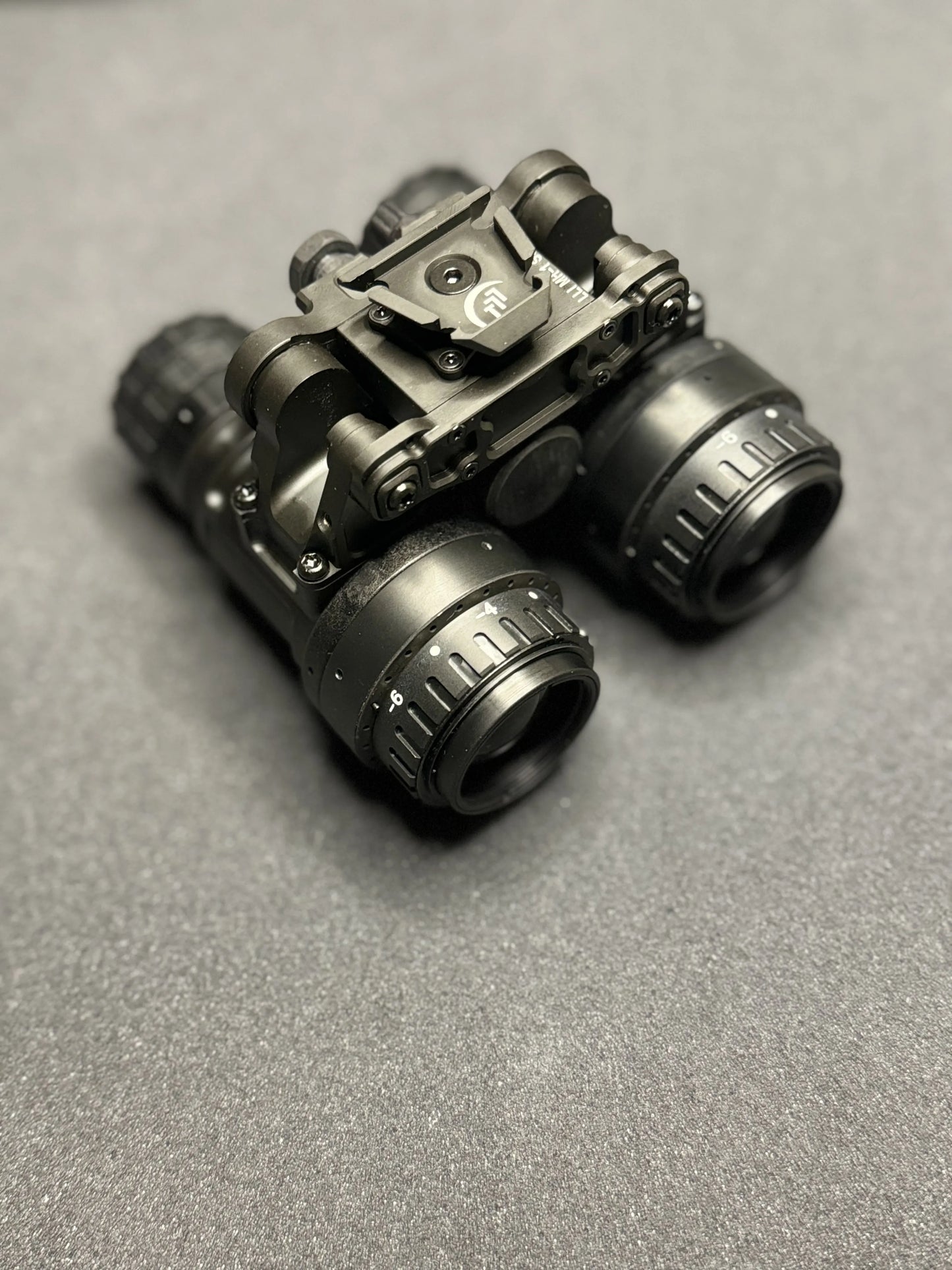 Low Light Innovations MH-1 NVG – Lightweight Modular Night Vision Goggles